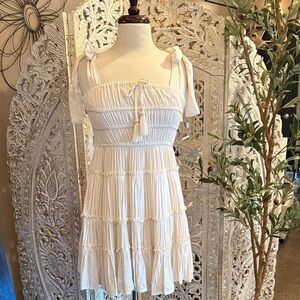 Chelsea & Violet Cream Sleeveless Dress